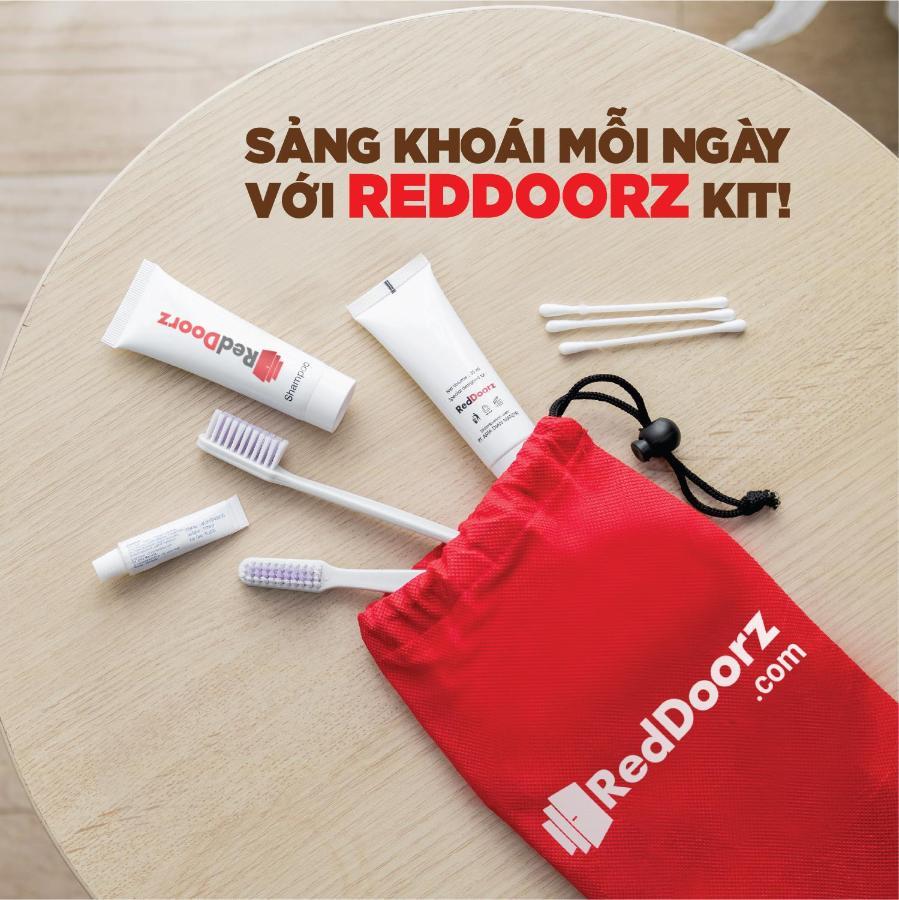 Reddoorz Bamboo Saigon Hotel Su Van Hanh Ho-Chi-Minh-Stadt Exterior foto